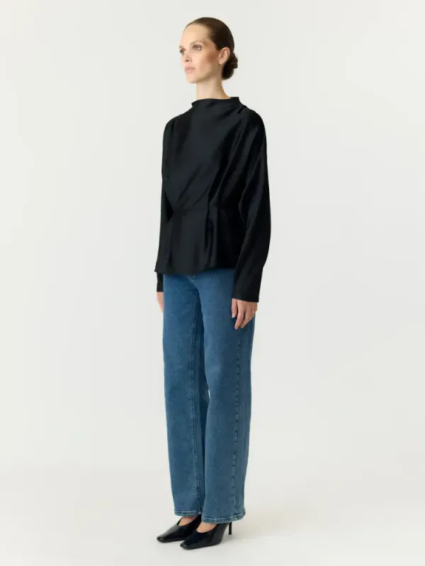 YAS Pella Funnel Neck Black 
